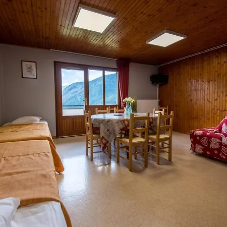 Les Sorbiers Apartment Montricher-Albanne